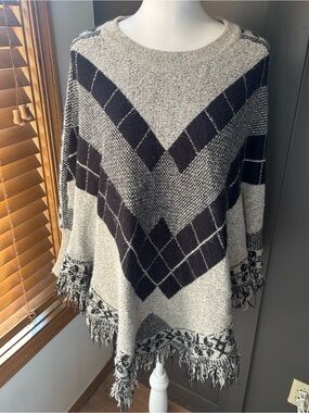 Yaira Boho Fringe Knit Poncho Sweater S/M
